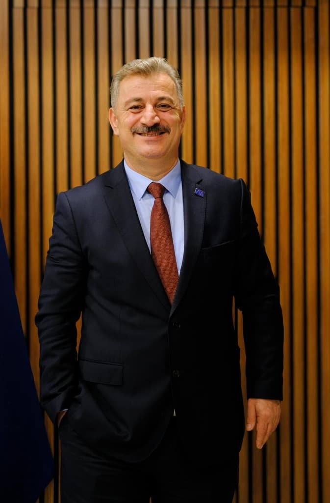 Fikret Aslan
